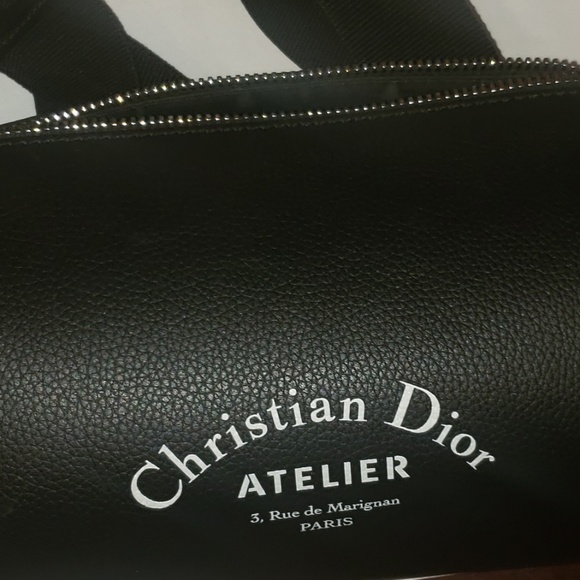 "ROLLER" POUCH IN BLACK GRAINED CALFSKIN - Picture 2 of 3